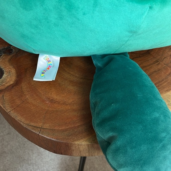Selassi the Platypus Green Squishmallow - Picture 3 of 11